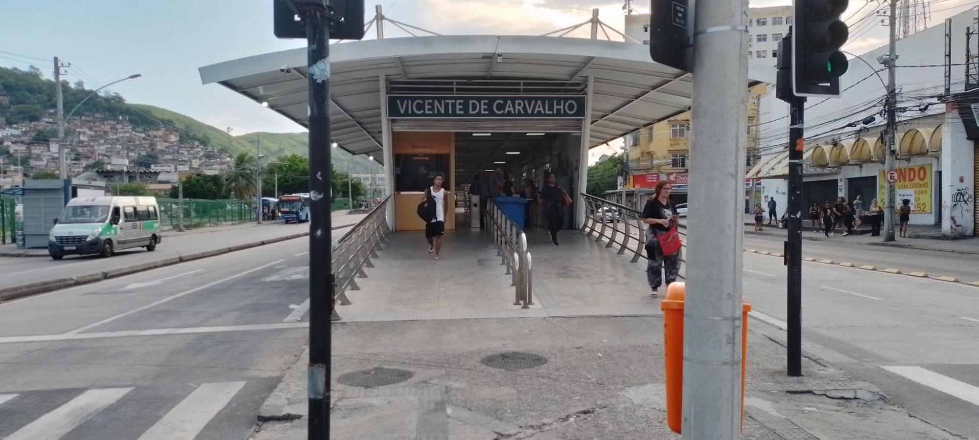 Casa de férias Casa Inteira! Reserva De Longa Duracao Limitada A Um Grupo! Perto Da Estacao Brt 2 Do Metro! Confira A Promocao! Aceitamos 1 Ou 2 Pessoas! Vagas Validas Somente A Partir De 16º De Maio! Somente Para Hospedes De Longa Duracao! Grande Desconto De 21 Ou